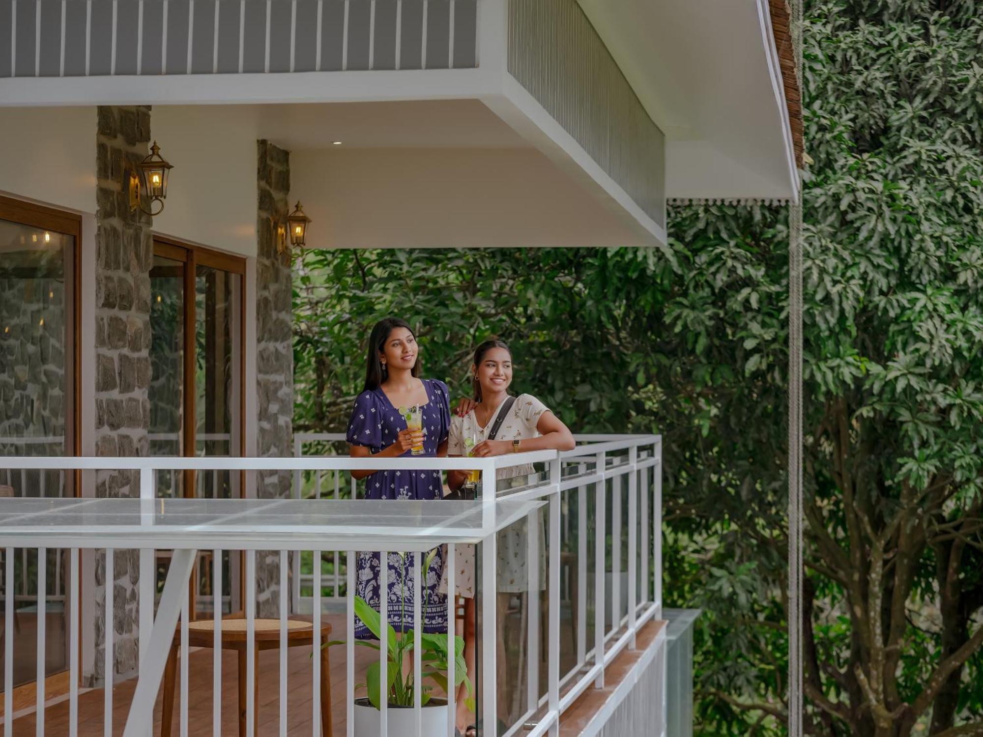 Le Montfort Resort Munnar Exterior photo