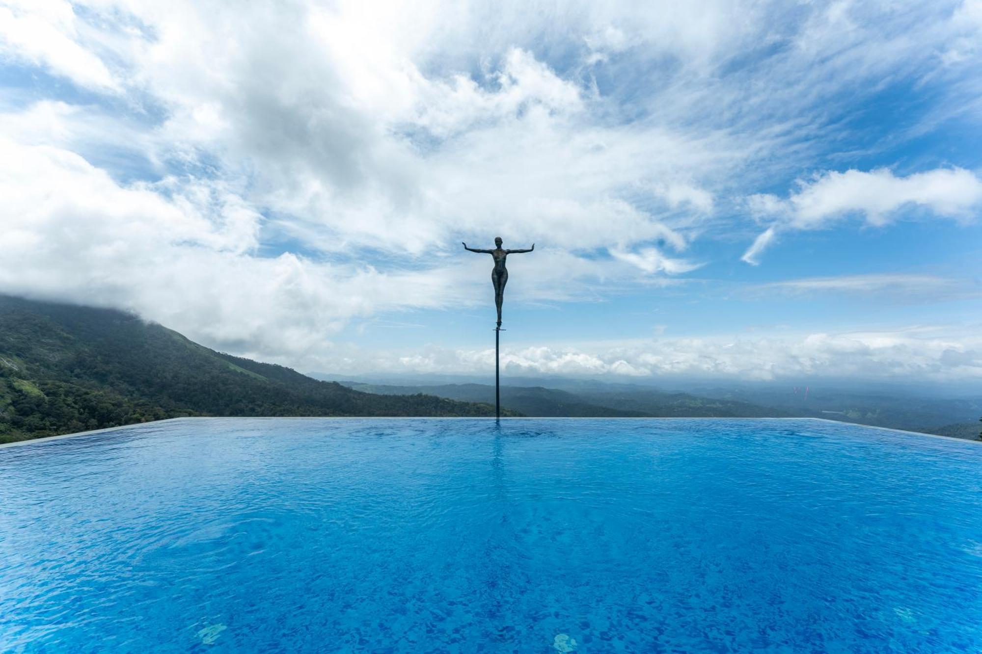 Le Montfort Resort Munnar Exterior photo