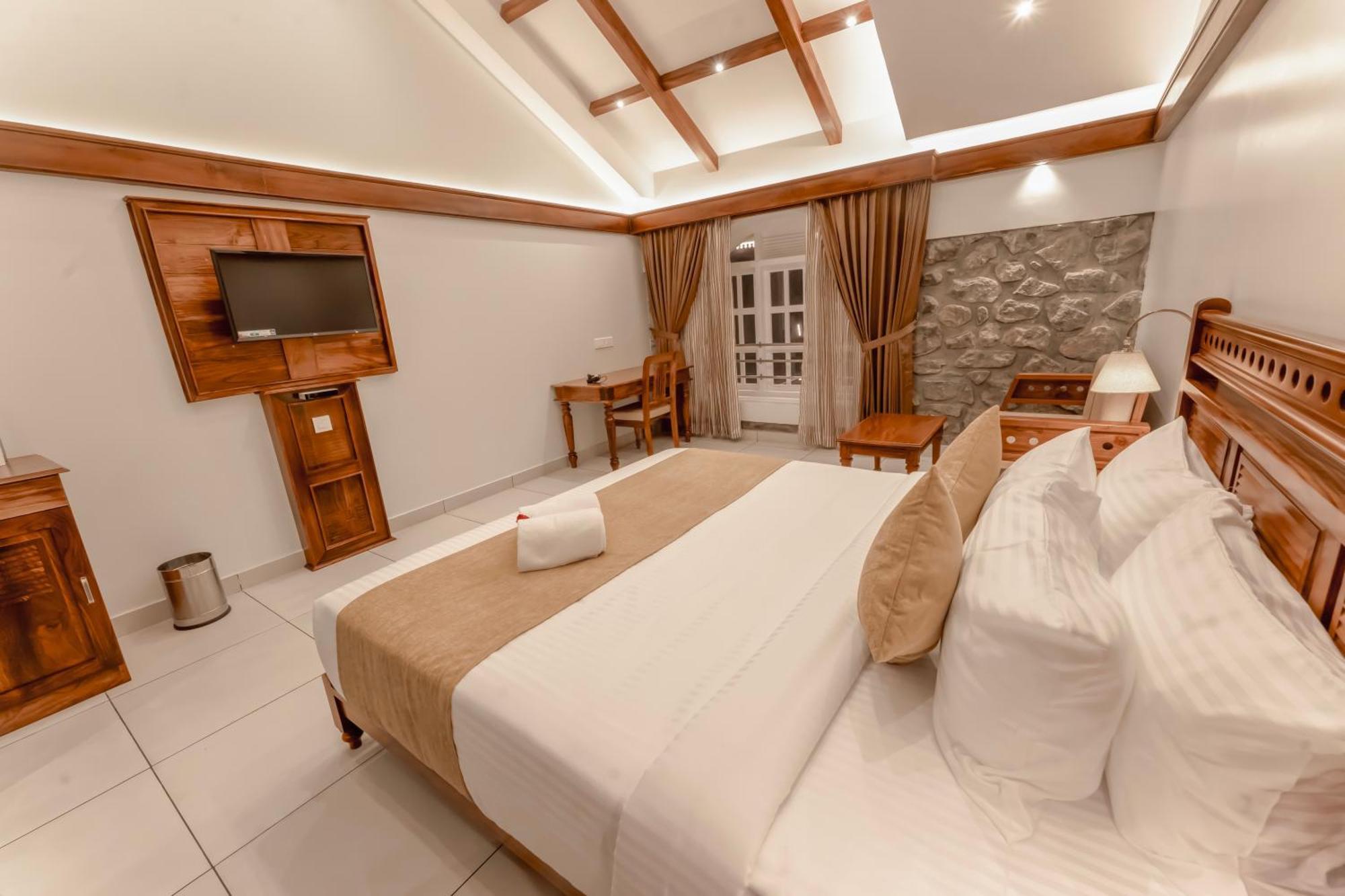 Le Montfort Resort Munnar Exterior photo